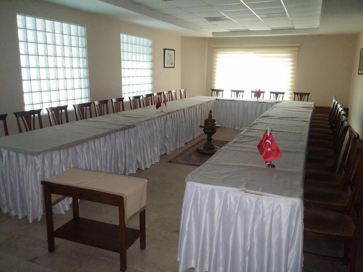 Grand Terme Hotel Kirsehir ภายนอก รูปภาพ